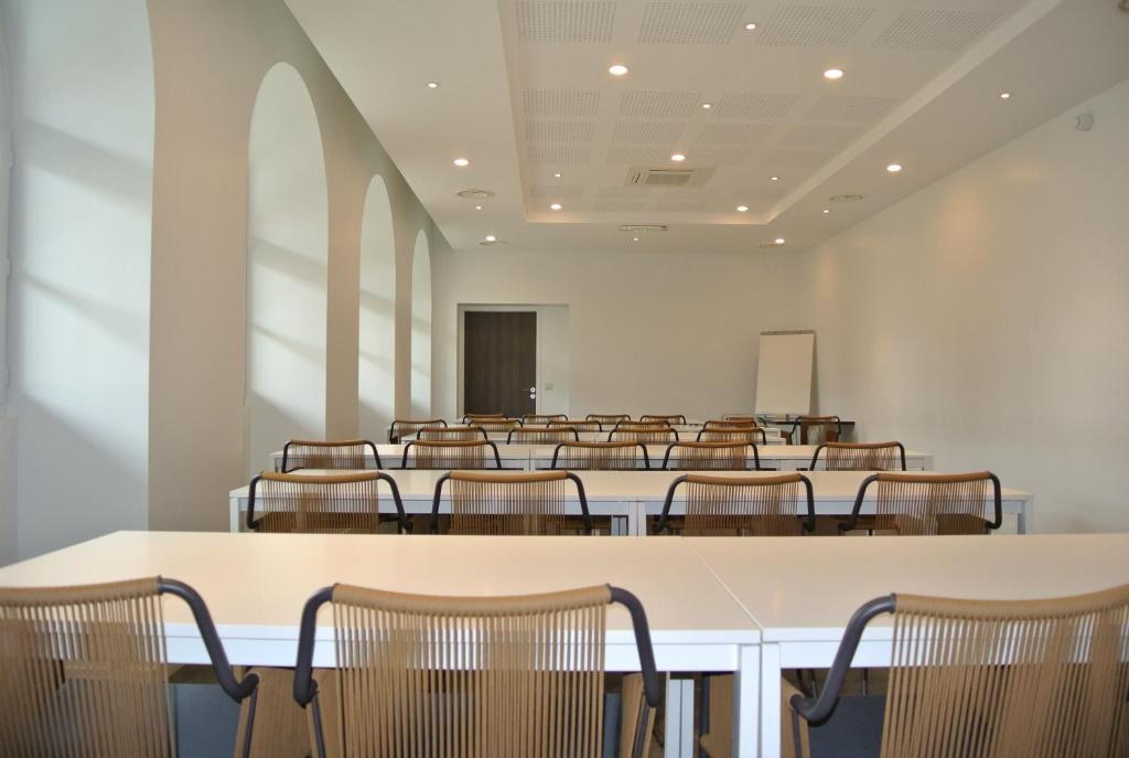 Grand Hotel De Castres Καστρ Εξωτερικό φωτογραφία